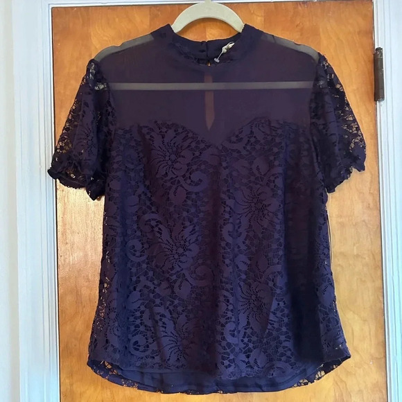 NWT LILY WHITE PURPLE FLORAL LACE BLOUSE - Picture 4 of 5